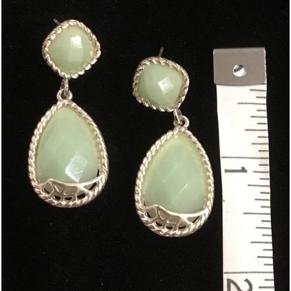 LIGHT Green Dangling Earrings - Picture 2 of 2